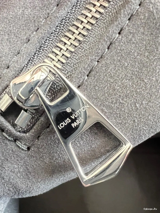 23x15cm LOUIS VUITTON Cargo CarryAll x -33.5 0326